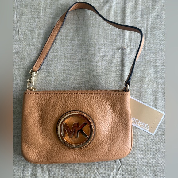Michael Kors Handbags - Michael Kors Camel “peanut” Leather Wristlet